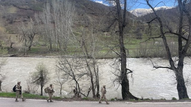 Munzur Çayı’nda kaybolan 3 genci arama çalışmaları devam ediyor