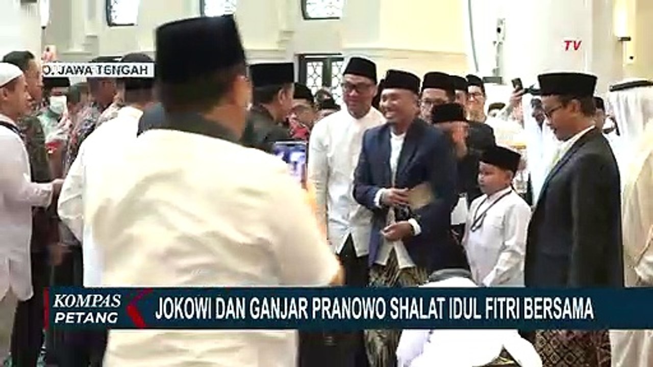 Presiden Jokowi dan Ganjar Pranowo Shalat Idulfitri Bersama di Masjid Raya Sheikh Zayed Solo