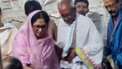 उज्जैन: महाकाल की शरण में पहुंचे दिग्विजय सिंह, गर्भगृह में की पूजा-अर्चना