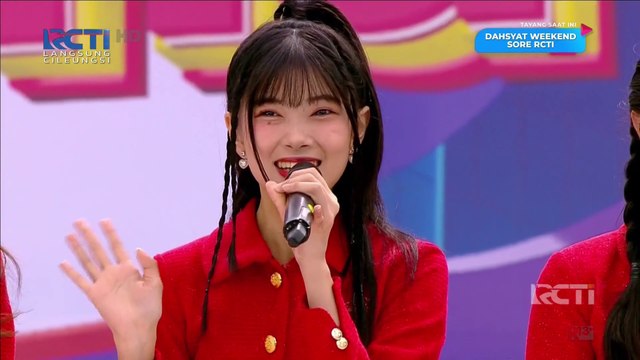 JKT48 - Heavy Rotation + Koisuru Fortune Cookies @ Dahsyat Weekend RCTI 20230211 [Live Performance + Talk]