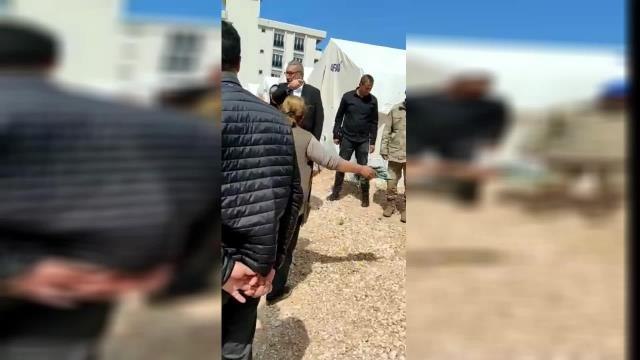 Pazarcık Belediye Başkanı Yılmazcan'dan Depremzedenin Neredeydiniz? Tepkisine Karşılık: Benim Getirttiğim Çadırlarda Kalıyorsun. O Zaman Çadırda...