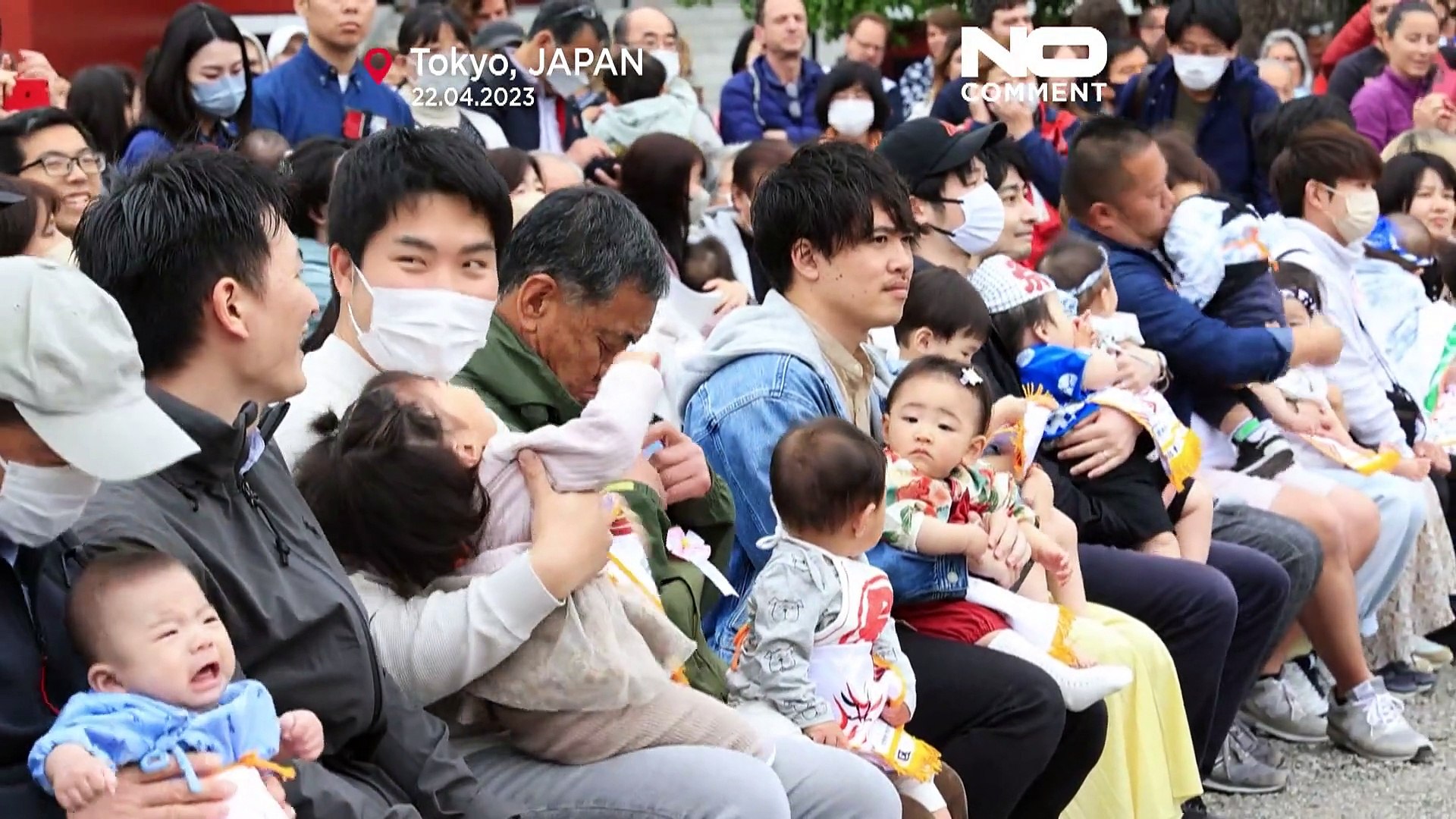 Japon : le concours des bébés qui pleurent 