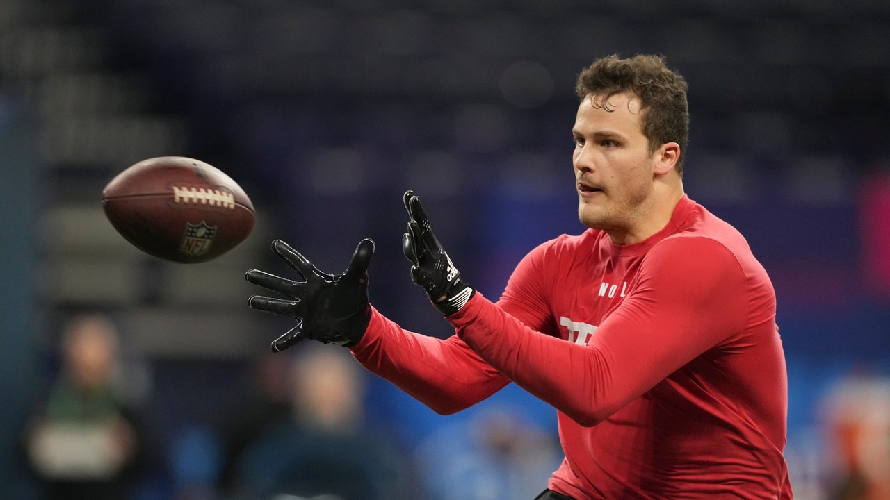 NFL Draft Preview: Can TE Sam LaPorta Be Effective In The NFL?