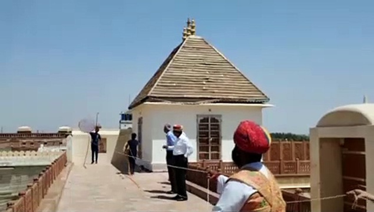 नगर स्थापना दिवस- पारंपरिक चंदा उड़ाकर की नगर क...