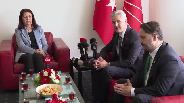 Partilerden CHP'ye Bayram Ziyareti.