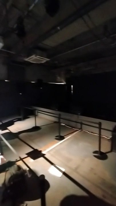 横浜コーストガレージ　地下1階右側ステージ②