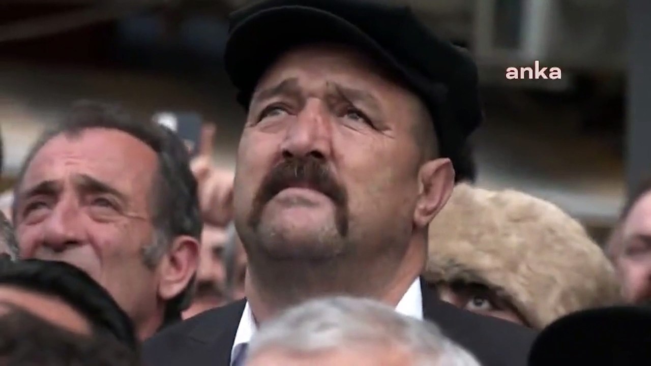 Akşener ‘Dinle hilal bıyıklı’ diye seslendi! ‘Sinan Ateş’ sözleri vatandaşı ağlattı