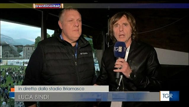 il presidente giacca dopo la salvezza del trento con la vittoria vs il novara