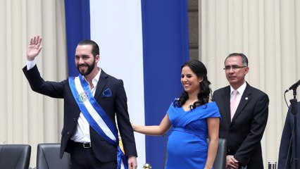 Download Video: La tierna fotografía con la que Nayib Bukele anunció que será padre por segunda vez