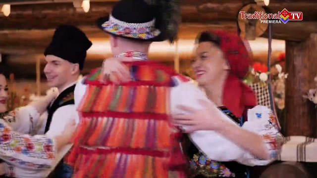 Alina Ceuca - Stau in loc si ma tot mir (Traditional TV - 20.04.2023)