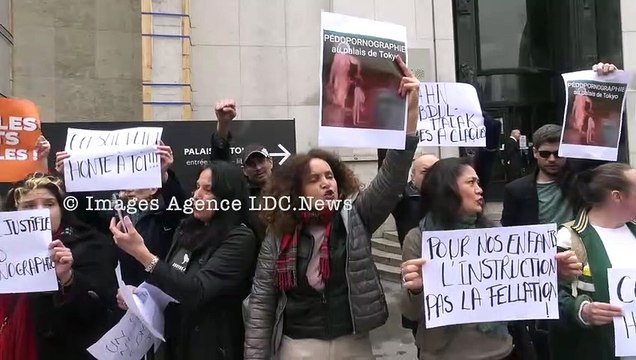 Happening contre les rapports sexuels entre un adulte et un enfant Paris/France - 22 Avril 2023