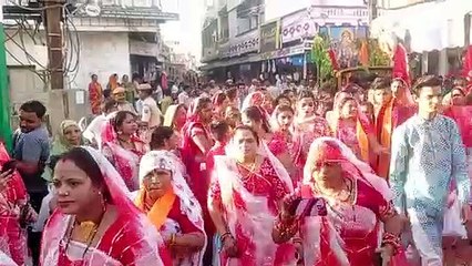 शोभायात्रा में गूंजे मातारानी के जयकारे