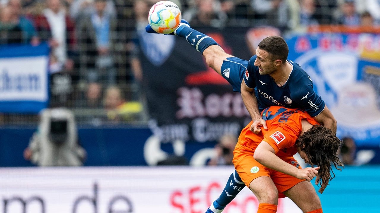 Bochum v Wolfsburg
