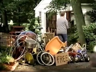 Progresso Traditional Chicken Noodle Soup Commercial: Garage (2003)