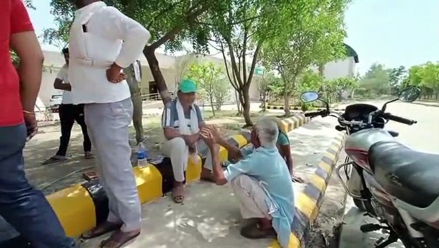 Banda news video: प्रेमी युगल ने ट्रेन के आगे कूदकर दी जान,ये था बड़ा कारण