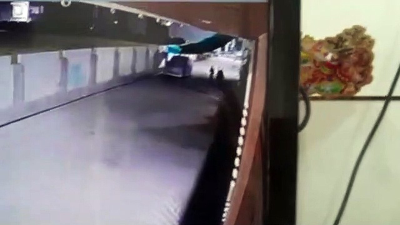नकाबपोश आए, ताला तोड़ा और चुरा ले गए नकदी-आभूषण