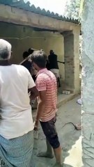 Sitapur news video: नाली के विवाद में बच्चो से लेकर बड़ों ने चलाए लाठी-डंडे