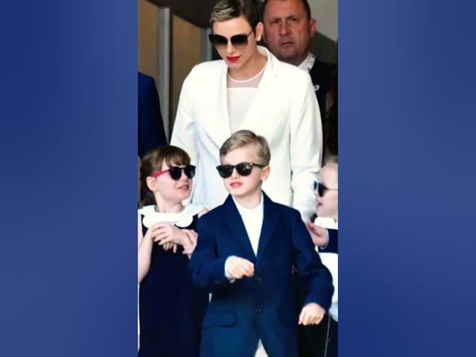 Jacques et Gabriella de Monaco sur leur 31, font plaisir aux cotes de leurs cousins à Monte-Carlole