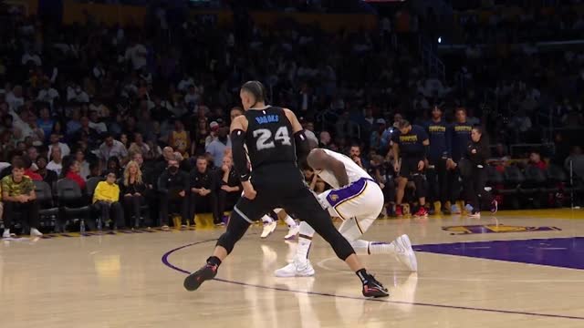 Below LeBelt: Brooks ejected for low-blow on LeBron