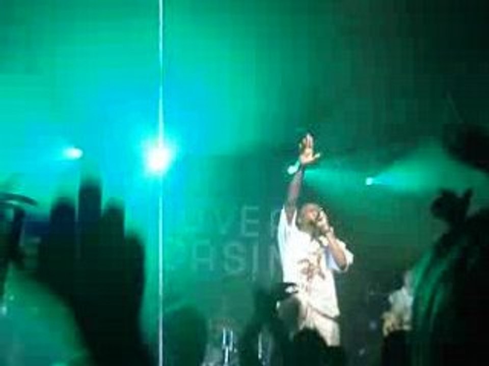 Aynell (killa mic) ma weed live à Paris - ( concert de NZH )