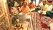 CM योगी आदित्यनाथ पहुंचे वाराणसी, काशी विश्वनाथ मंदिर में की पूजा अर्चना, देखें वीडियो
