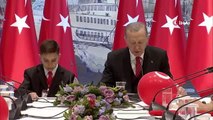 Cumhurbaşkanı Erdoğan Dolmabahçe Ofisi'nde depremzede çocukları kabul etti