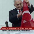 Son Başbakandı: Binali Yıldırım İstiklal Marşı'nı kağıda bakarak yanlış okudu, AKP'liler alkışladı