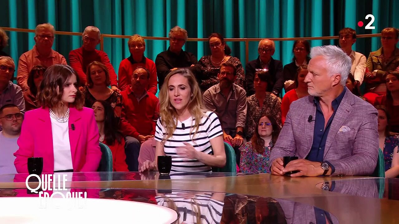 Victoria Bedos se confie sur son père dans l'émission "Quelle époque !"