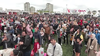 İSTANBUL-BAKAN ÖZER 45.TRT ULUSLARARASI 23 NİSAN ÇOCUK ŞENLİĞİ'NE KATILDI