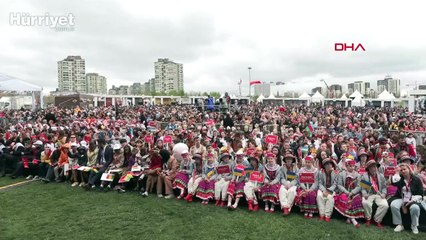 Bakan Özer 45. TRT Uluslararası 23 Nisan Çocuk Şenliği'ne katıldı