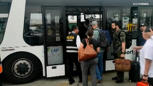 بعد تسليمه من قبل أميركا.. رئيس البيرو الأسبق توليدو يصل إلى ليما