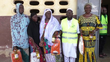 Attécoubé: 200 familles vulnérables reçoivent des kits alimentaires