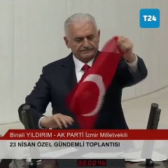 Download Video: AKP'li Binali Yıldırım, İstiklal Marşı'nı kâğıda bakarak 'yanlış' okudu