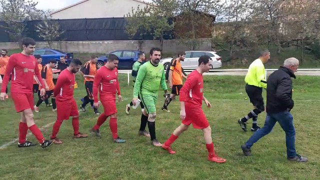 L'ENTRÉE DES JOUEURS AS DU PIC VS ST BARTHÉLÉMY DE VALS DIMANCHE 23 AVRIL 2023