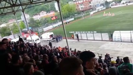 Hopasporlular, AKP Artvin Milletvekili Adayı Çelik'i protesto etti