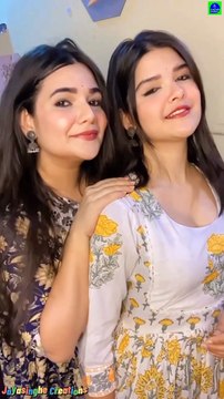 Beautiful Twins Sisters Lovely Moment