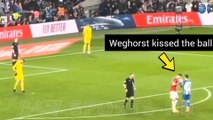 Man United Fans Notice Wout Weghorst's 'Kiss of Death' Seconds Before Solly March Penalty Miss
