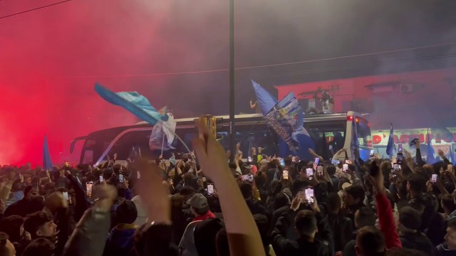 Festa dei tifosi del Napoli a Capodichino