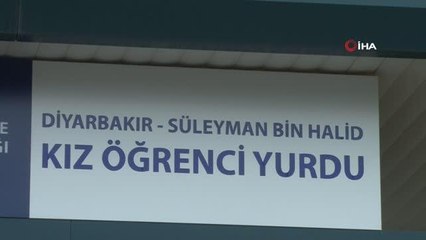 Adıyaman'da birçok arkadaşını kaybeden depremzede: "Yerin dibine giriyoruz sandık"