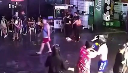 Katıldığı festivalde bir kişi komaya sokan Türk gözaltında!