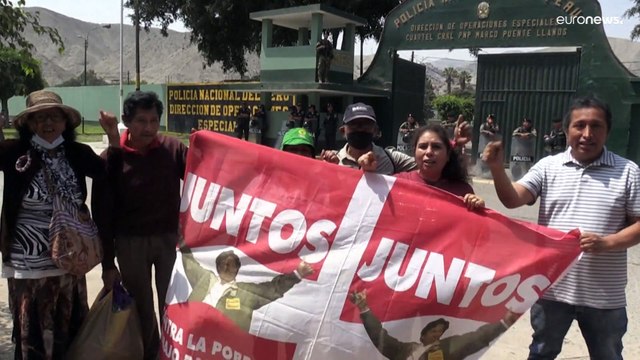 إيداع رئيس البيرو السابق توليدو السجن بعدما سلمته الولايات المتحدة