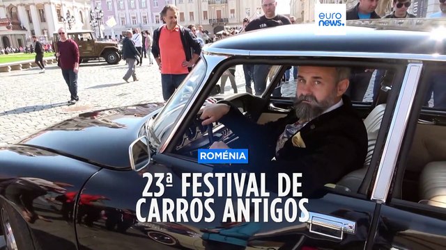 Exposição de carros antigos na Roménia