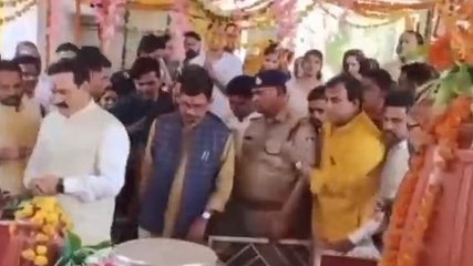 दतिया: पूर्व CM सिंधिया का गृहमंत्री ने किया स्वागत, पीतांबरा पीठ पर उमड़ी भीड़