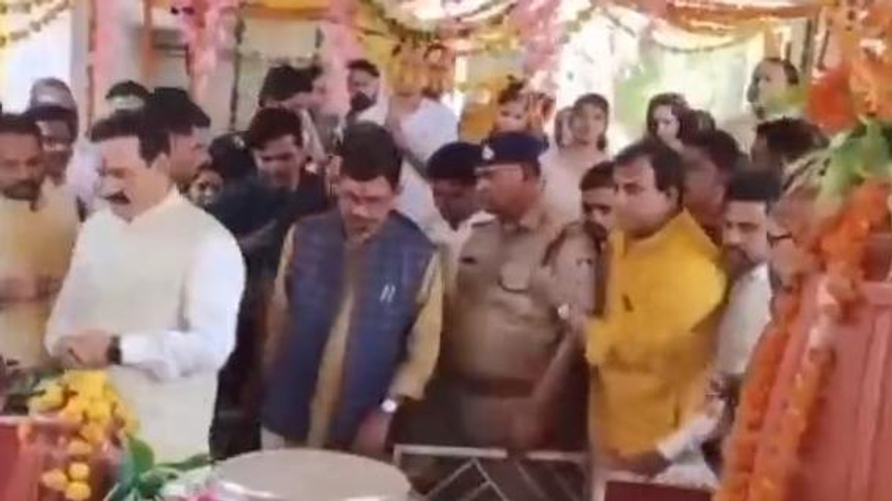 दतिया: पूर्व CM सिंधिया का गृहमंत्री ने किया स्वागत, पीतांबरा पीठ पर उमड़ी भीड़