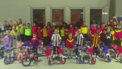 Bodrum'dan Hatay'a uçurtma ve bisiklet gönderildi