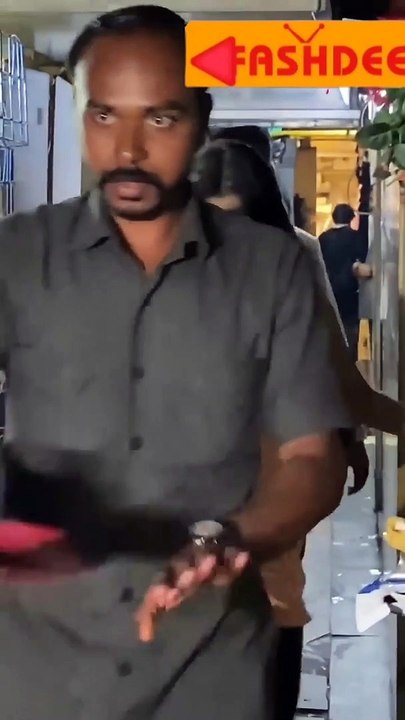 Nysa Devgan caught DRUNK  as she exits from a party|Bollywood Latest News