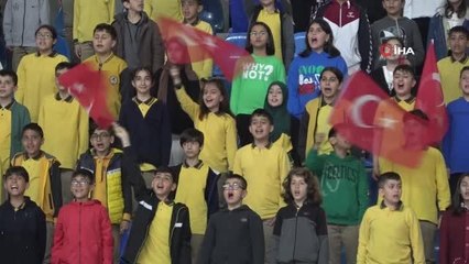 Bingöl'de 23 Nisan Ulusal Egemenlik ve Çocuk Bayramı coşkuyla kutlandı