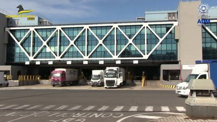 A Fiumicino orologi contraffatti in arrivo dalla Cina, le immagini