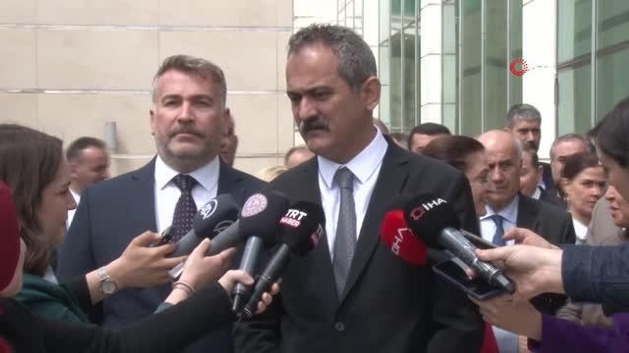 Milli Eğitim Bakanı Özer: "Bugün itibariyle deprem bölgesindeki 10 ilde eğitim verilmeyen hiçbir ilçe kalmadı"