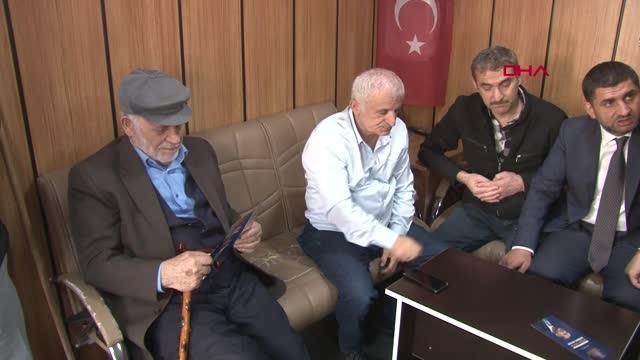 İSTANBUL-AK PARTİ MİLLETVEKİLİ ADAYI ÇELİK'TEN SULTANBEYLİ'DE ESNAF ZİYARETİ